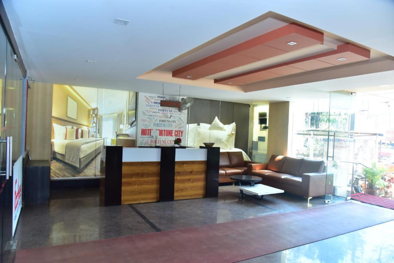 Hotel Fortune City Bangalore Bagian luar foto