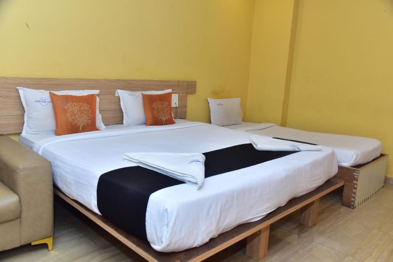 Hotel Fortune City Bangalore Bagian luar foto