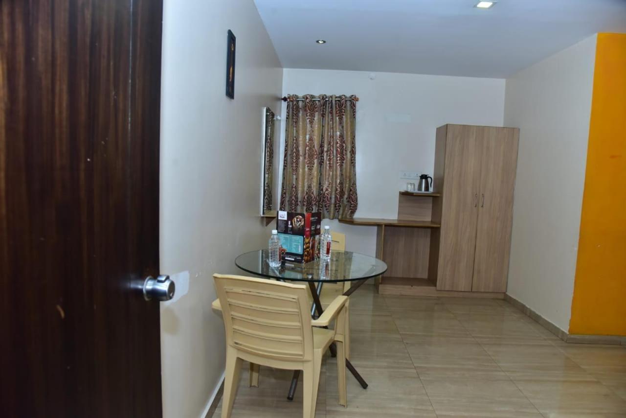 Hotel Fortune City Bangalore Bagian luar foto