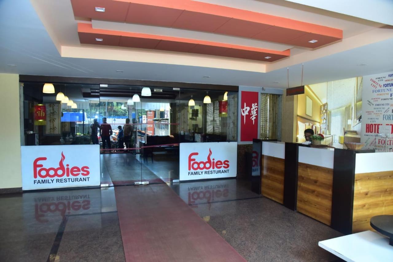 Hotel Fortune City Bangalore Bagian luar foto